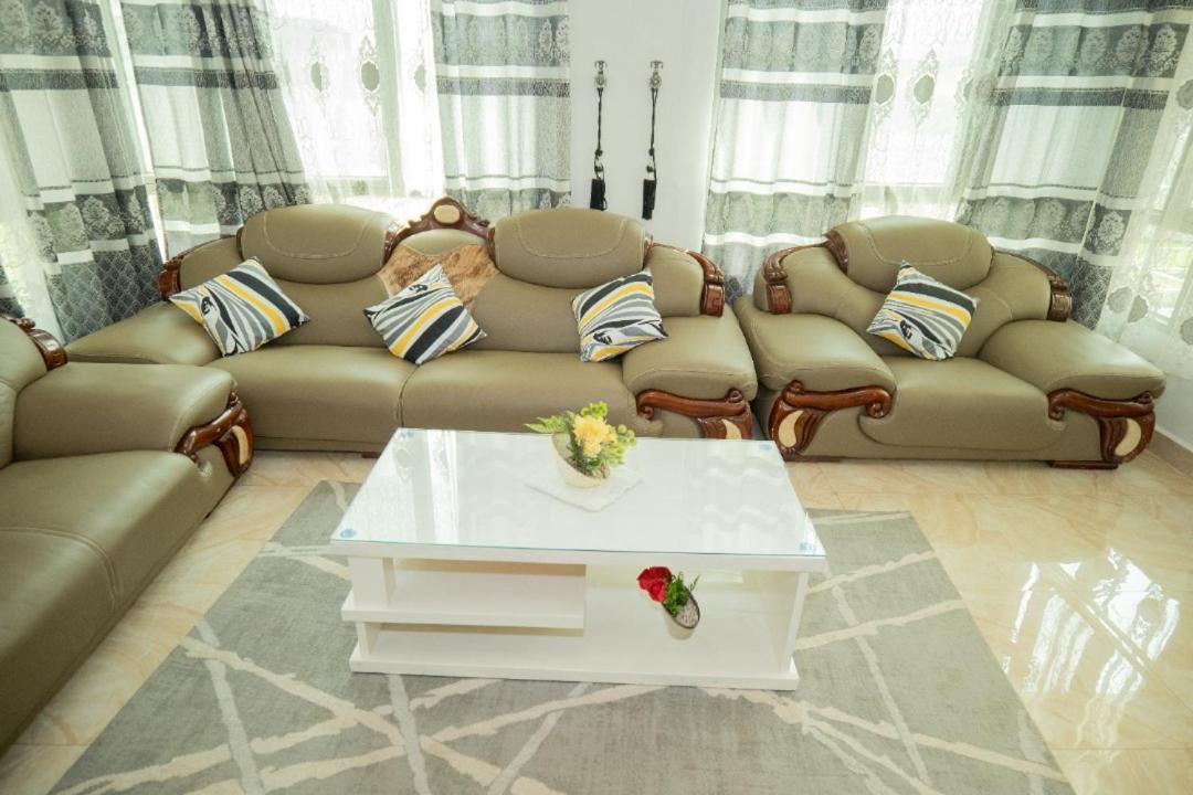The City Block Apartment بوجومبورا المظهر الخارجي الصورة